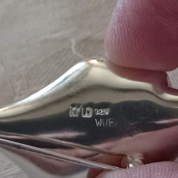 Kai-Yin Lo Sterling Silver Calla Lilly Brooch, WWF Collection - Picture 6 of 11